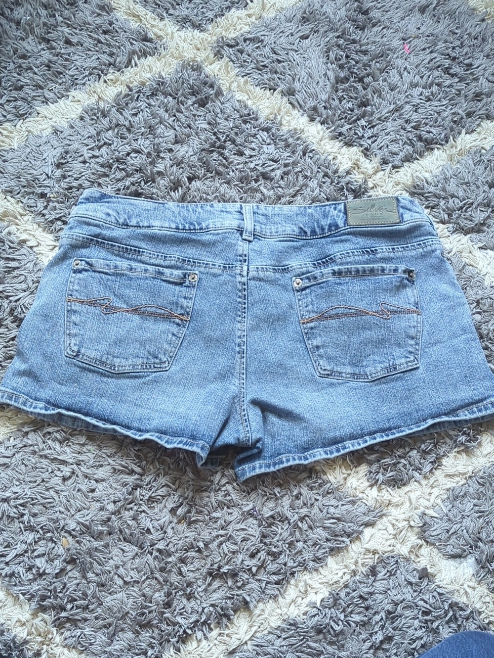 Silver Jeans Light Blue Denim Women’s Shorts Size 32" - Picture 8 of 9